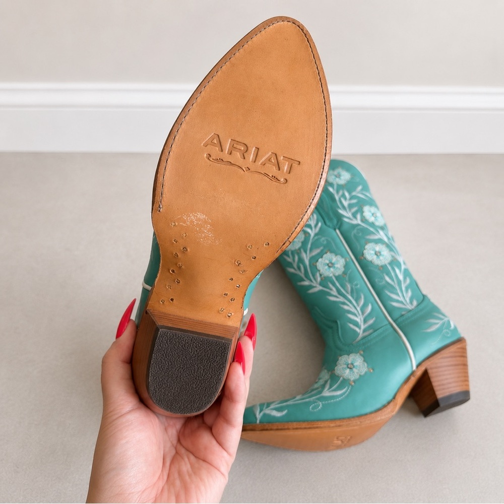 ARIAT Romance Western Boot in Natural Turquoise - Picture 10 of 12